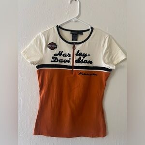 Soft cotton pre loved HD tee!